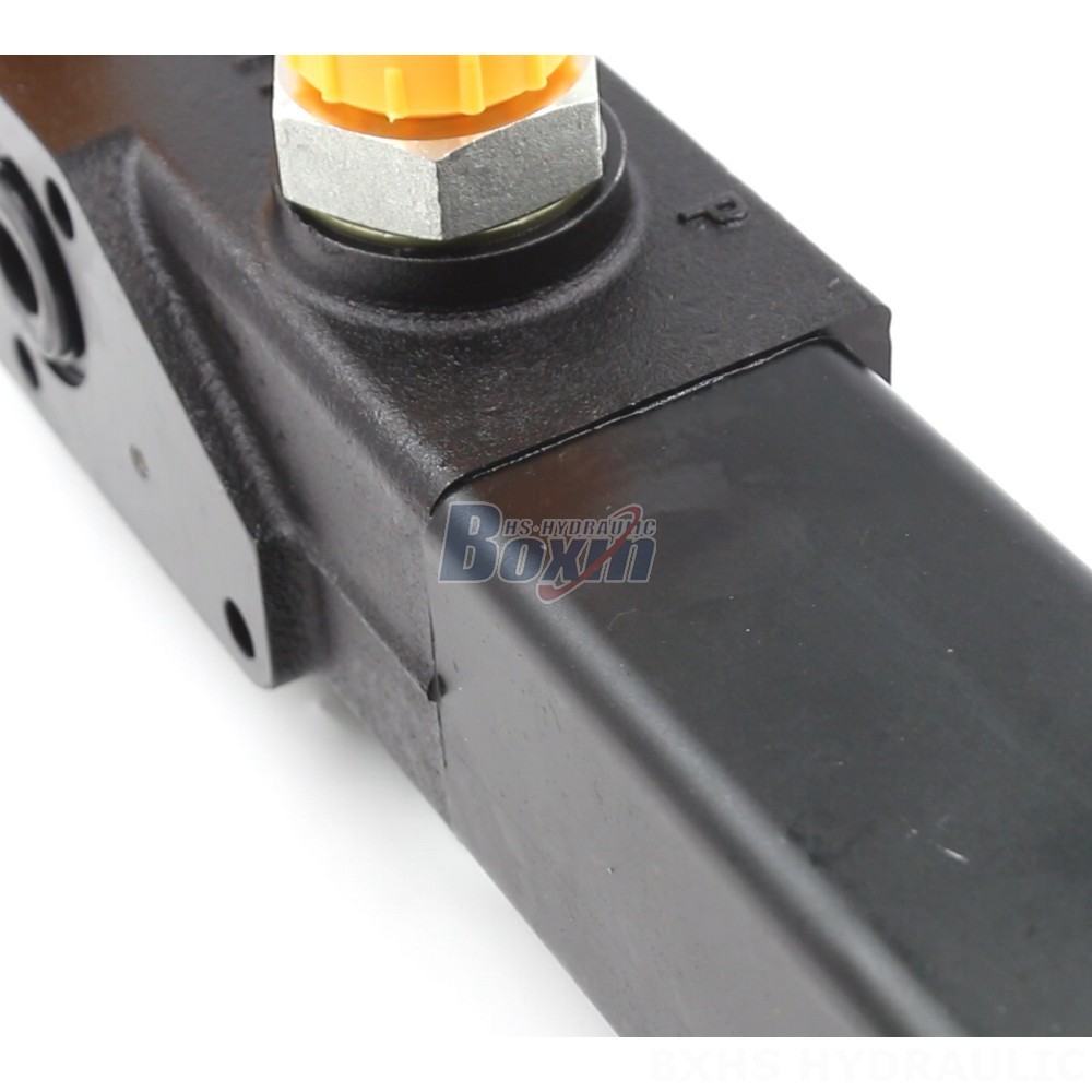 Reliable Pneumatic Directional Valve | Industrial Equipment & Machinery detail image